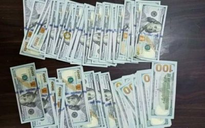 ضبط عصابة بحوزتها 14 الف دولار مزيفة في المهرة