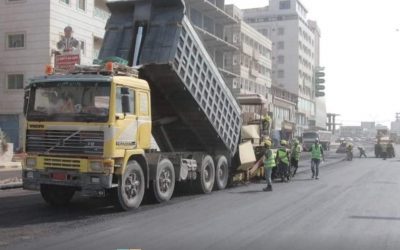 البدء في أعمال سفلتت خط السفينة _ الكثيري في عدن