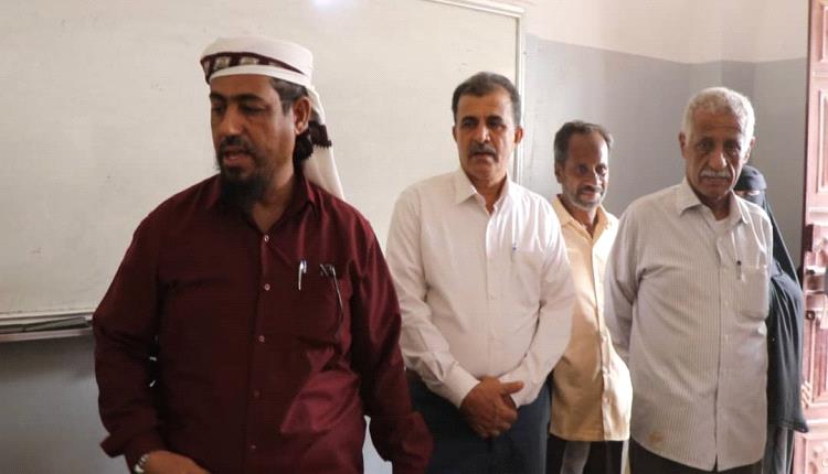 “اليوسفي” و”السوري” يدشنان  الإمتحانات النهائية للثانوية العامة في مديرية خنفر محافظة أبين