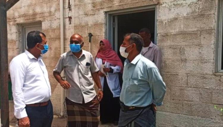 نائب رئيس انتقالي أبين يتفقد مركز الحجر الصحي بزنجبار