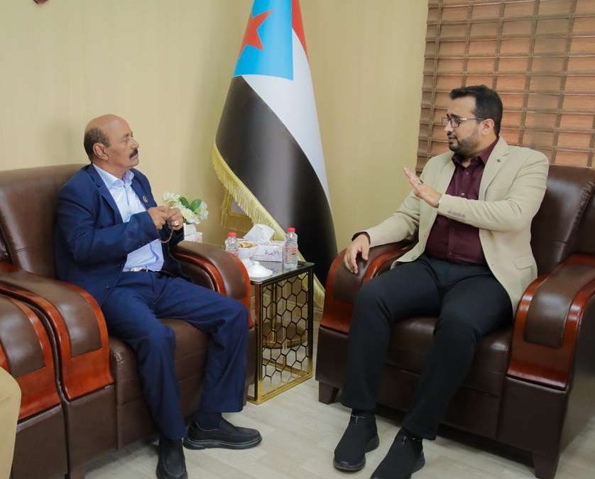 العولقي يلتقي رئيس الهيئة التنفيذية لانتقالي محافظة شبوة