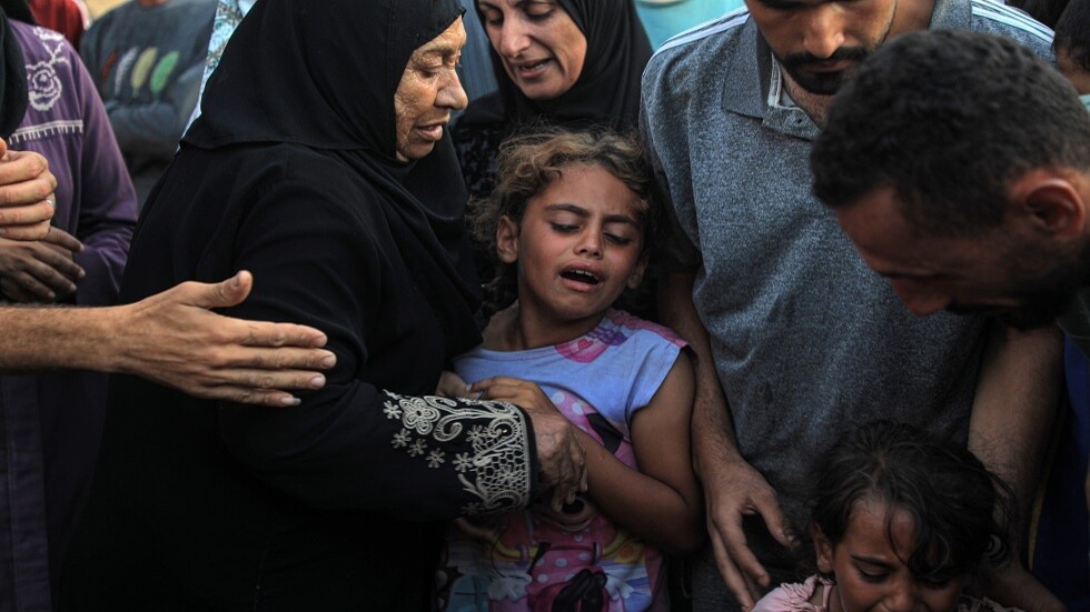 وزارة الصحة بغزة : تسمم أطفال بأغذية منتهية الصلاحية في بيت لاهيا و3 مجازر في القطاع