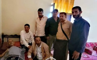 قيادة مجلس نقابة الصحفيين والإعلاميين الجنوبيين بالضالع تزور الصحفي “قائد دربان ” للإطمئنان على صحته