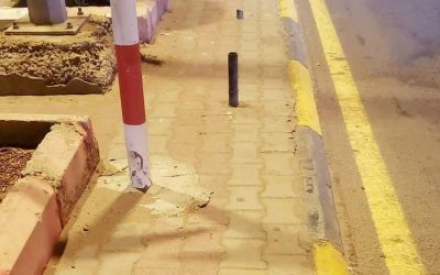 شكاوى من مخلفات حماية على طريق المشاة أمام سوق الحجاز في المنصورة