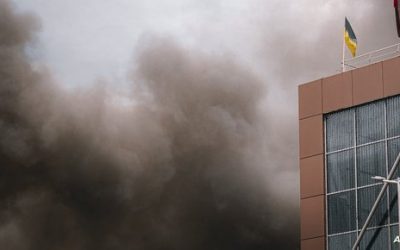أوكرانيا: مقتل 5 في ضربة جوية روسية