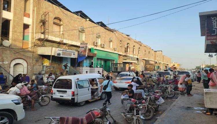 لحج.. امرأة تتعرض للسرقة في حفل زفاف ابنتها