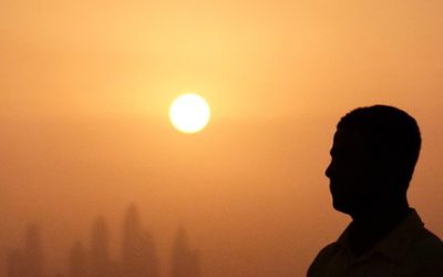 تجاوزت 65 في بعض المناطق.. درجات حرارة في الخليج تشكل “خطرا على الحياة
