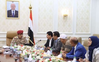 اللجنة الوطنية للتحقيق تناقش مع وزير الدفاع دور المؤسسة العسكرية في حماية حقوق الانسان