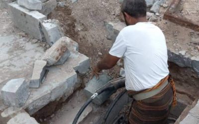 اتصالات المعلا تدشن حملة اصلاح أغطية مناهل الكيبلات في شوارع المديرية