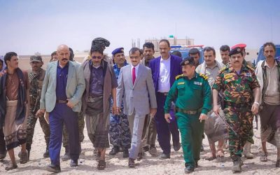 المحافظ بن الوزير يتفقد مستوى الإنجاز في مشروع مبنى الدفاع المدني، ويشيد بدعم الأشقاء في الإمارات