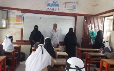 مدير مكتب التربية خنفر يتفقد سير اختبارات الثانوية العامة بالمديرية