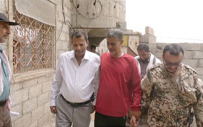 محافظ أبين يطمئن على صحة رئيس نقابة الصحفيين والإعلاميين الجنوببين في المحافظة