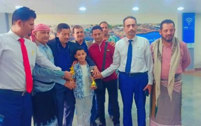 رئيس انتقالي أبين يستقبل العبقري الصغير يسلم وليد في مطار عدن الدولي