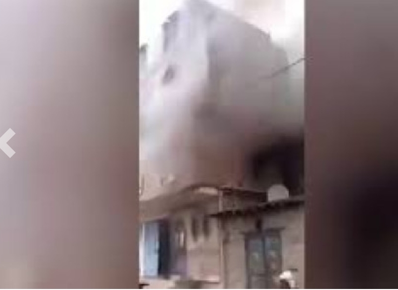 جرائم حرب .. الحوثي يحرق عدداً من منازل وسيارات المواطنين في البيضاء