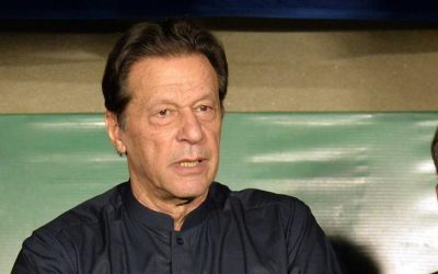 القضاء الباكستاني يبرئ عمران خان وزوجته في قضية الزواج غير الشرعي