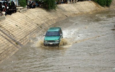 عشرات القتلى بسيول جارفة في اليمن