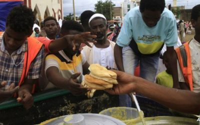 طرفا الحرب في السودان يوافقان على توفير ممرين آمنين للمساعدات