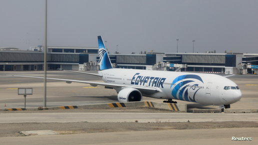 مصر تأمر طائراتها بتجنب المجال الجوي الإيراني