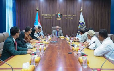 الكثيري يترأس اجتماعا استثنائيا لمناقشة الترتيبات النهائية للذكرى الأولى لاستشهاد القائد البطل  عبداللطيف السيد