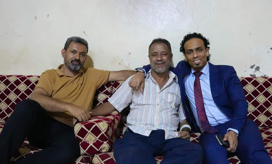 عدن: السقاف يطمئن على صحة الإعلامي علي شداد