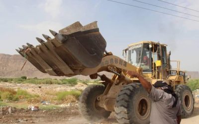 بعد تراكم الرمي العشوائي على الخطوط العامة، صندوق النظافة يقيم حملة بمدينة سيئون