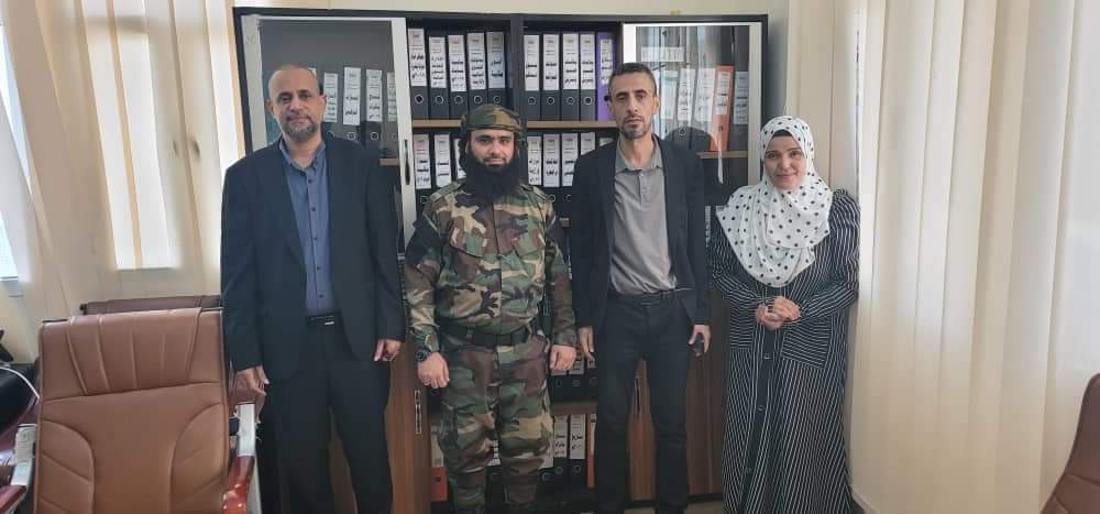 مدير مكافحة المخدرات بقوات الحزام الأمني يبحث مع وكيل وزارة العدل سبل انشاء مركز لعلاج الإدمان