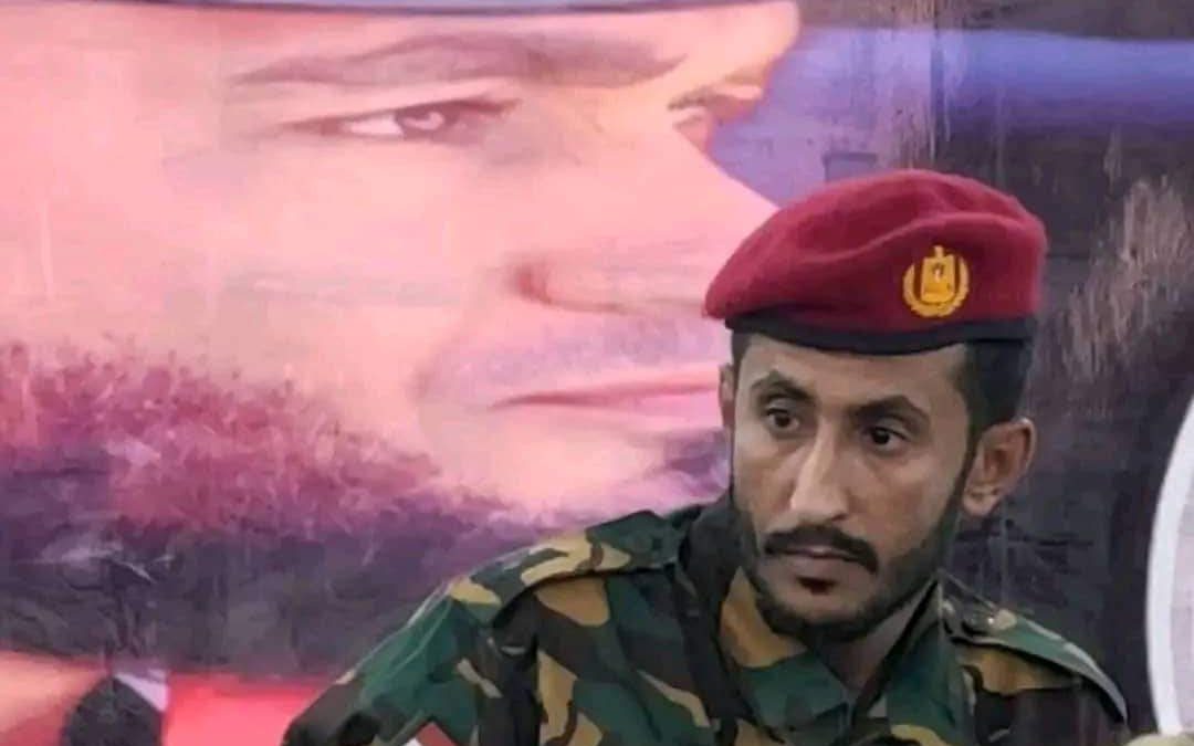 مدير أمن مديرية خنفر يبعث برقية تعزية ومواساة في إستشهاد قائد الحزام الأمني المحفد حسين الرابظ الكازمي