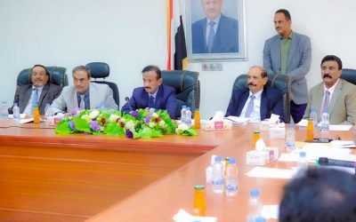 برئاسة المحافظ بن الوزير.. المكتب التنفيذي يعقد دورته الاعتيادية ويقف أمام عدد من التقارير