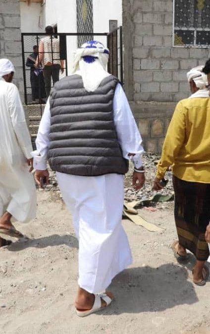 مكتب الأوقاف والإرشاد بمديرية خنفر يستلم مسجد جديد في مدينة جعار
