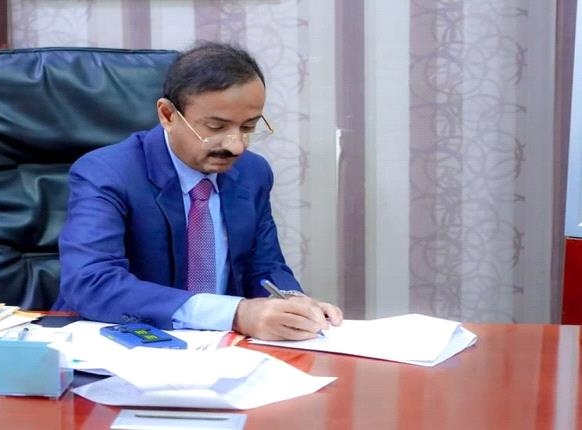 بتمويل إماراتي .. محافظ شبوة يصادق على عقد انشاء مركز الانزال السمكي في رضوم