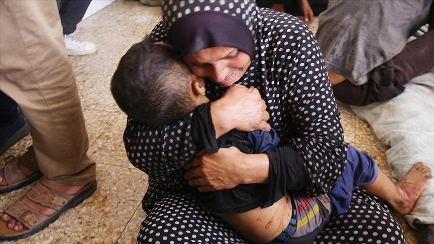 بينهم 4 أطفال.. مقتل 7 فلسطينيين بقصف إسرائيلي استهدف شقة وسط غزة