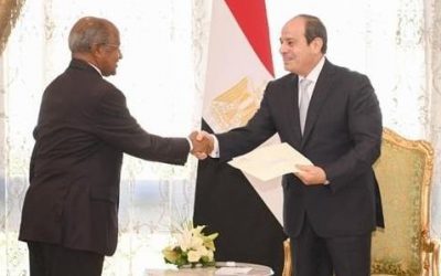 مصر وإريتريا تبحثان “التهديدات” بالقرن الإفريقي والبحر الأحمر
