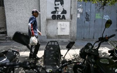 واشنطن: الادعاءات بمخطط أميركي للإطاحة بمادورو “كاذبة بالمطلق”