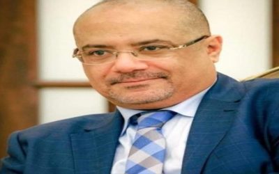 الوزير باذيب على صرف استحقاقات المبعدين قسرا :