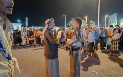 غيثان يتقدم مستقبلي جثمان الفقيد المناضل الشيخ أحمد حسن المحثوثي