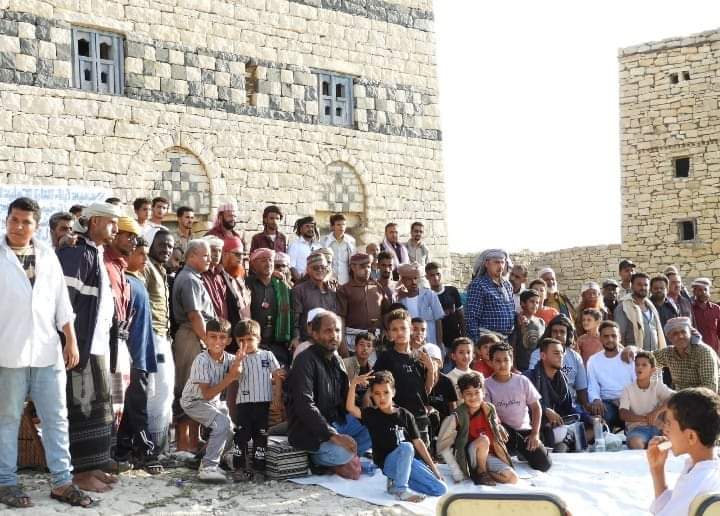 جمعية أبناء القارة الخيرية تعقد أجتماع موسع ضم طاقمها الإداري والتنفيذي وجمع من أهالي القارة