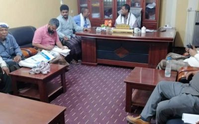 اليوسفي “مدير عام مديرية خنفر يلتقي باللجنة المشكلة من محافظ أبين لتنظيم عمل محطات الغاز للسيارات