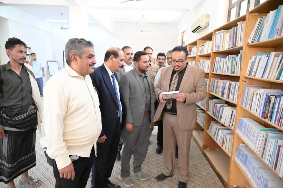 رئيس مؤسسة 14 أكتوبر يدشن مكتب الصحيفة في عتق، ويشيد بمستوى التحضيرات لمهرجان شبوة الخامس للتراث والفنون