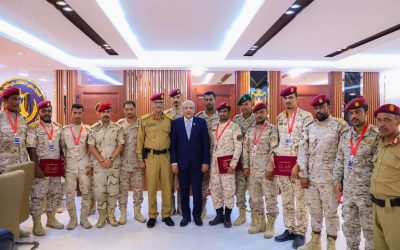 الكثيري يلتقي خريجي معهد القادة والأركان بالعاصمة عدن من منتسبي المنطقة العسكرية الثانية