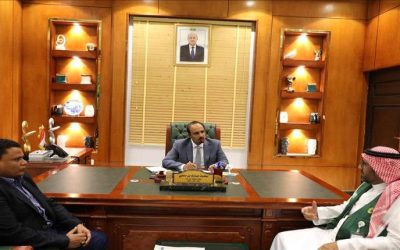 محافظ حضرموت يطّلع على جُملة التدخلات الإنسانية لمركز الملك سلمان بالمحافظة