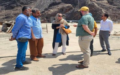 مسؤولة دولية تطلع على وضع خزان مياه باب عدن