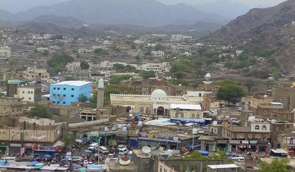 مدير العلاقات العامة في الحزام الأمني أبين يزور اللواء الرابع مقاومة واللواء 14 صاعقة في الضالع
