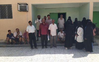 موظفو مستشفى الرازي بأبين بدون مرتبات للشهر الرابع