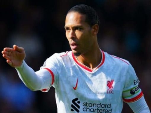 لقطة فان دايك تثير استياء جماهير كريستال بالاس