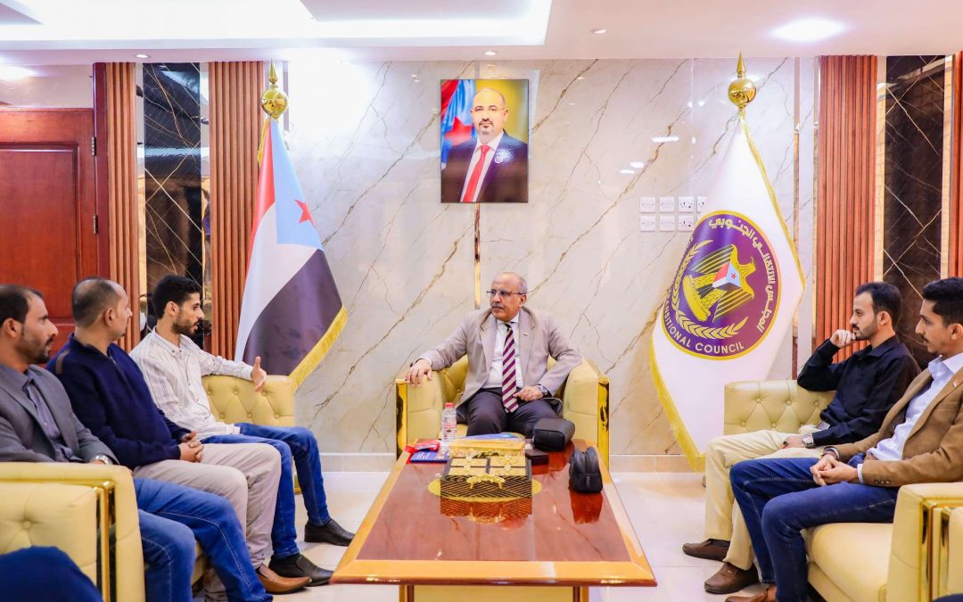 الكثيري يشيد بجهود المنتديات التنموية في رفع قدرات الشباب وبناء السلام