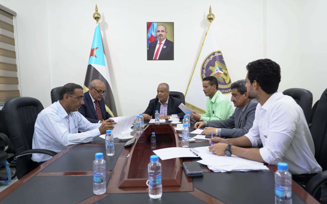 مركز البحوث ودعم القرار يعقد اجتماعه الدوري برئاسة شطارة
