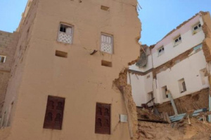 وفاة امرأتين وطفلين جراء انهيار منزل في مدينة حورة بوادي حضرموت