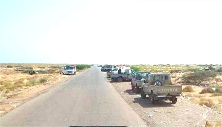 شهيد وسبعة جرحى في استهداف طقم لسهام الشرق بأبين