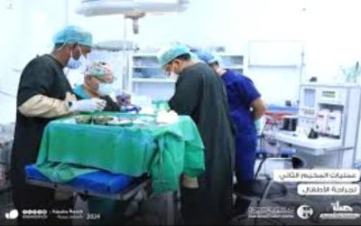 بعد ساعتين ونصف من الجراحة.. طفلة تستعيد ابتسامتها في حضرموت