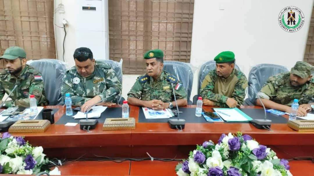 العميد الوالي يؤكد أهمية تعزيز دور العلاقات العامة لقوات الحزام وخلق علاقة إيجابية مع المواطن والمجتمع